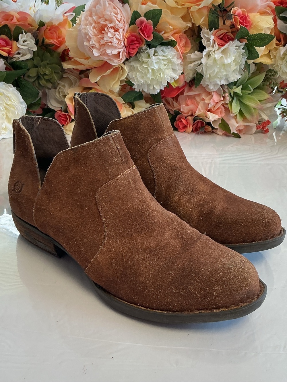 Børn Kerri Bronze Distressed Suede Ankle Booties Women’s 6M D89918